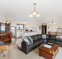 AMBIENCE BY THE SEA - Accommodation Tasmania