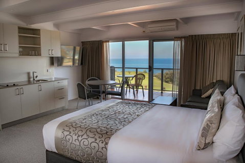 Amooran Oceanside Apartments And Motel - Accommodation Tasmania 1