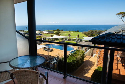 Amooran Oceanside Apartments And Motel - Accommodation Tasmania 2