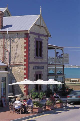Anchorage Seafront Hotel - Accommodation Tasmania 3