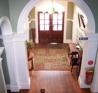 Anchorage Seafront Hotel - Accommodation Tasmania
