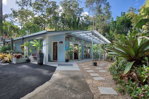 Ancient Gardens Guesthouse & Botanical Gardens - Accommodation Tasmania 0