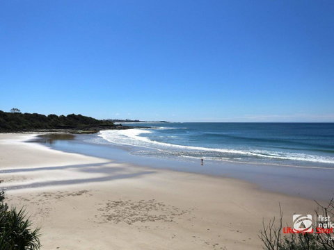 Angourie Blue 1 - Great Ocean Views - Surfing Beaches - Accommodation Tasmania 3