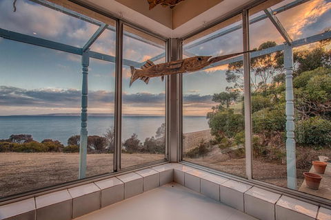 Antechamber Bay Retreats - Accommodation Tasmania 0