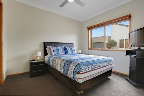 Apartments On Church - Unit 7 - Accommodation Tasmania 1