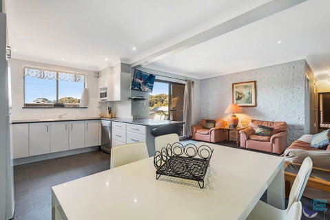 Apollo Unit 15 - Accommodation Tasmania 3