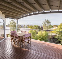 Aqua Vista - a stroll to Paynesville forshore - Accommodation Tasmania