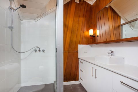 Aquarius Backpackers Resort - Accommodation Tasmania 1