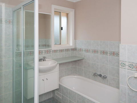 Aquarius Townhouse - Accommodation Tasmania 2