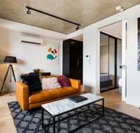 Artsy Apartment CBD City Views and Balcony - Accommodation Tasmania
