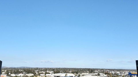 M-city Apartment - Executive Twin King Ensuites - Fully Equipped - Free Parking, Fast Wifi, Smart TV, Netflix, Complementary Drinks & Amenities - M-city Shopping Centre Clayton 3168 - Accommodation Tasmania 1