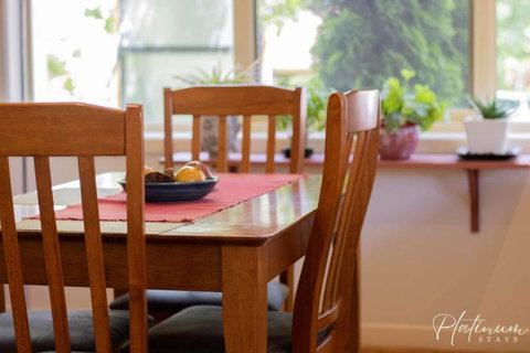 Magnolia By Lake - Accommodation Tasmania 3