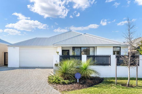 MAINBREAK - DUNSBOROUGH - Accommodation Tasmania 0
