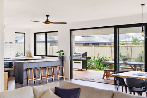 MAINBREAK - DUNSBOROUGH - Accommodation Tasmania 2