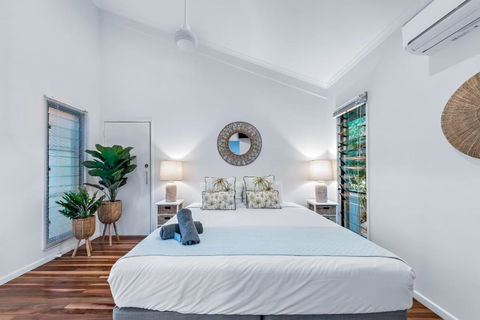 MANDALAY ESCAPE, SECLUSION & SERENITY WITH A POOL - Accommodation Tasmania 3