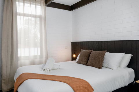 M Hotel - Accommodation Tasmania 2