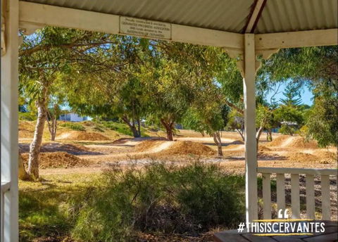 Margaritaville - 4 Bedroom, Fast Wifi, Pool Table - Accommodation Tasmania 2
