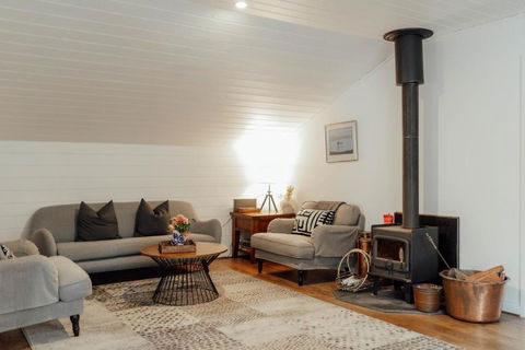 MARYBANK ESTATE - BARN LOFT - Accommodation Tasmania 0