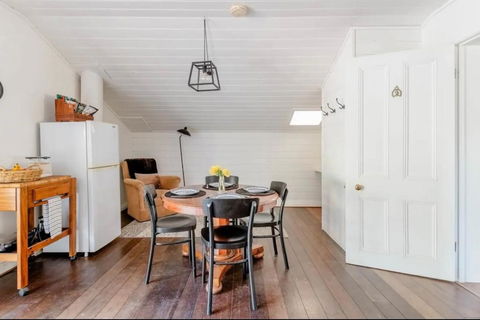 MARYBANK ESTATE - BARN LOFT - Accommodation Tasmania 3