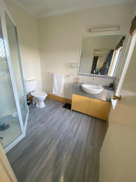 Master Ensuite And Private Balcony - Accommodation Tasmania 2
