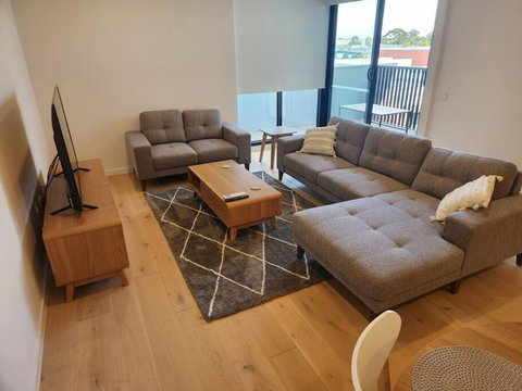 Modern Apartment Airport Area - Accommodation Tasmania 2