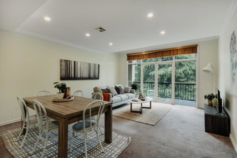 Modern Apartment In The Heart Of Canberra - Accommodation Tasmania 0