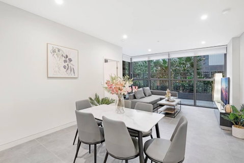 Modern 2B2B APT At Homebush - Accommodation Tasmania 0