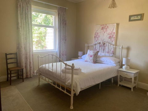 Mount Charles Homestead - Accommodation Tasmania 1