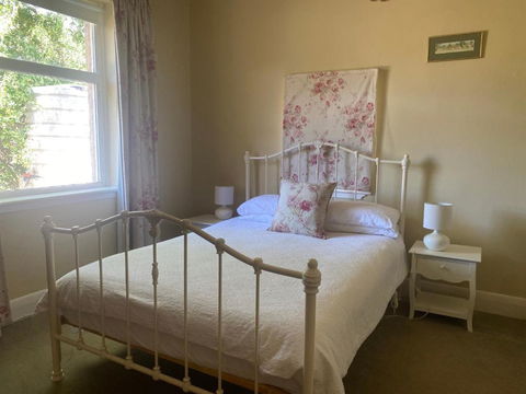 Mount Charles Homestead - Accommodation Tasmania 0