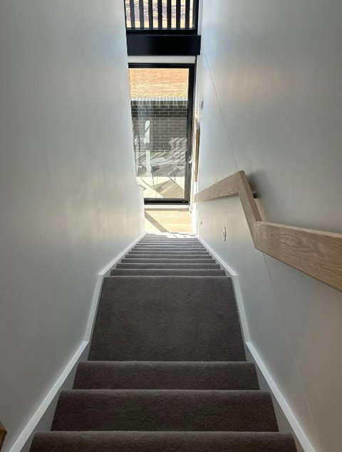 New & Modern Loft 1bd W/Pool&Gym - Accommodation Tasmania 3