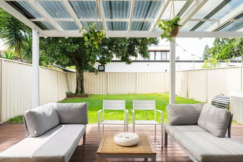 NEW Furnish, 3 Min SYD Airport, 1 Min Walk Beach - Accommodation Tasmania 0