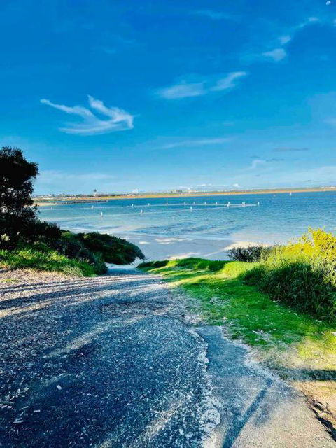 NEW Furnish, 3 Min SYD Airport, 1 Min Walk Beach - Accommodation Tasmania 2