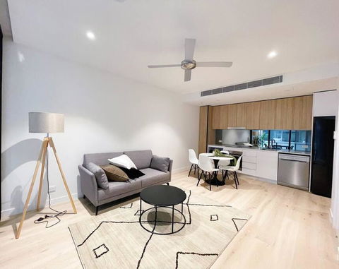 New Modern Apartment Next To Westfield Chermside - Accommodation Tasmania 0