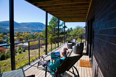 New Norfolk Holiday Apartments - Accommodation Tasmania 2