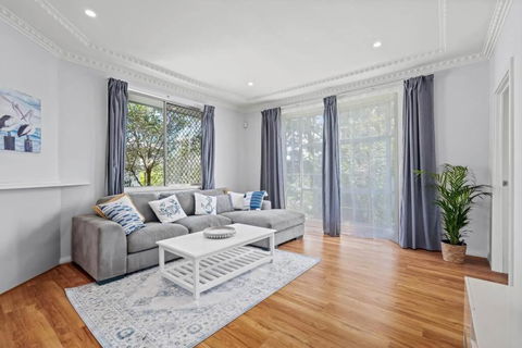 NEW Sailors Cove Pet Friendly - Accommodation Tasmania 0