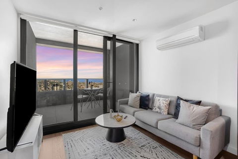 NEW Waterfront Living With Sublime Views 2B1B - Accommodation Tasmania 1
