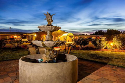 Newell Motor Inn Narrandera - Accommodation Tasmania 0
