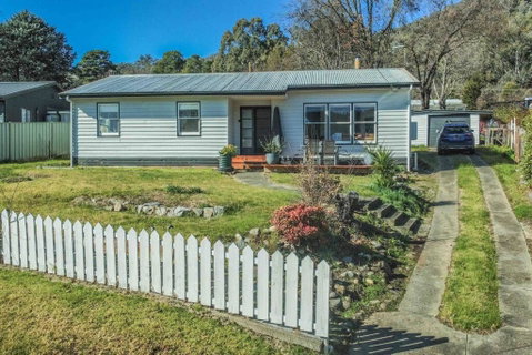 Mount Beauty 3BR Home - Accommodation Tasmania 0