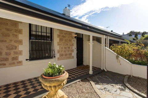 North Adelaide Row Cottage Monte - Accommodation Tasmania 0