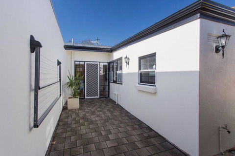 North Adelaide Row Cottage Monte - Accommodation Tasmania 1