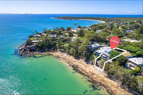 Ocean Front Luxury The Lambeth Walk - Accommodation Tasmania 1