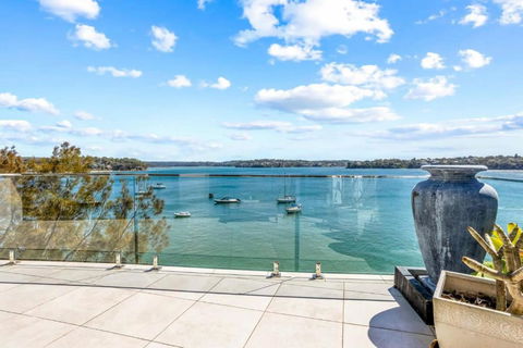 Ocean Front Luxury The Lambeth Walk - Accommodation Tasmania 0