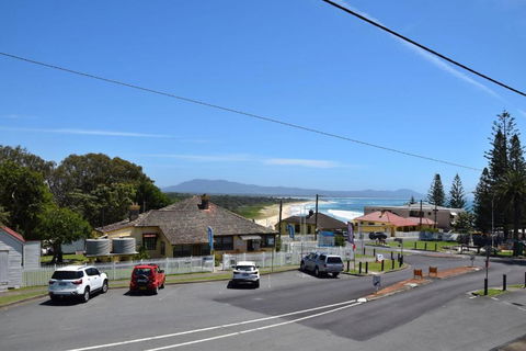 Ocean View 1 - Bring Your Own Linen. - Accommodation Tasmania 1