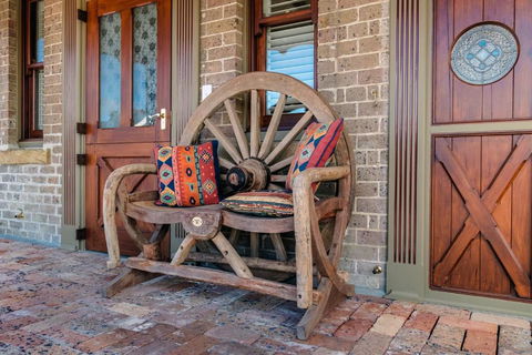 Old Bank Boutique Hotel - Accommodation Tasmania 3