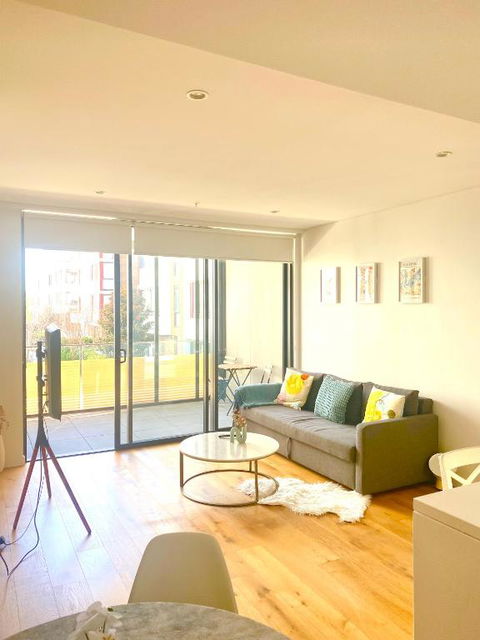 One Bedroom With Roof Top Pool - Accommodation Tasmania 0