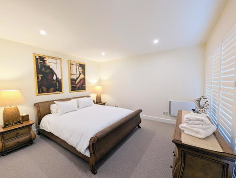 ONE Luxury Apartment - Accommodation Tasmania 2