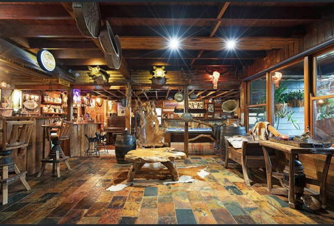 ONE OF A KIND Vacation Rental- Berkeley Vale - Accommodation Tasmania 0