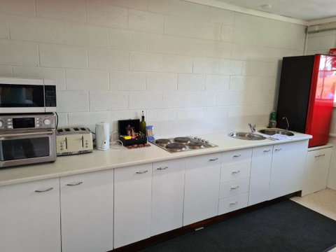 Orchard 2 Bedroom Apartment In Devonport - Accommodation Tasmania 2