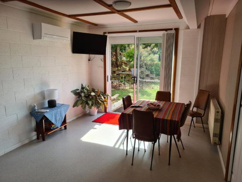 Orchard 2 Bedroom Apartment In Devonport - Accommodation Tasmania 1