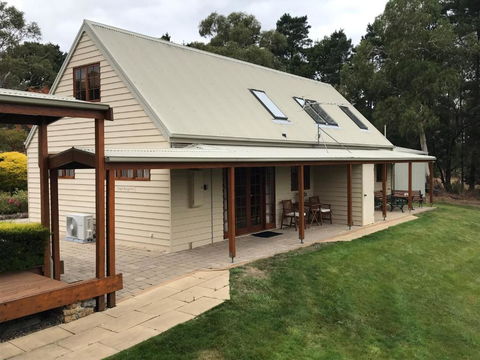 Otago Cottage - Accommodation Tasmania 0
